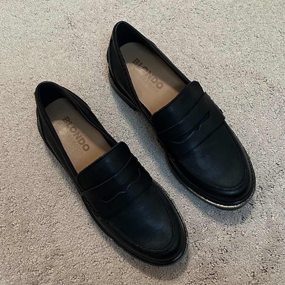Blondo Black Loafers